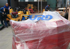 福瑞得機(jī)械座駕壓路機(jī)、手扶壓路機(jī)、灌縫機(jī)及時(shí)包裝發(fā)貨