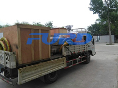 福瑞德機械小型灌縫機，手扶壓路機，灌縫膠及時發(fā)貨