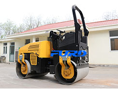 如何根據(jù)施工環(huán)境選擇合適的小型壓路機？