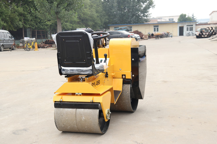 小型壓路機在城市的美化中越來越常見，它的結(jié)果又如何呢？