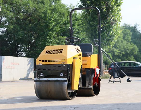 小型壓路機(jī)如何散熱呢？